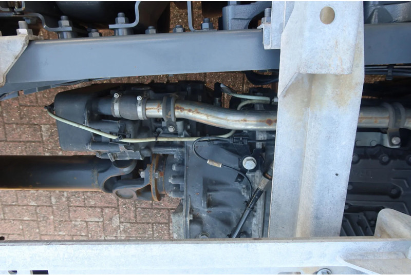 Container transporter/ Swap body truck DAF XF 106.450 Wissellaadbaksysteem / Chassis: picture 15 Container transporter/ Swap body truck DAF XF 106.450 Wissellaadbaksysteem / Chassis: picture 15