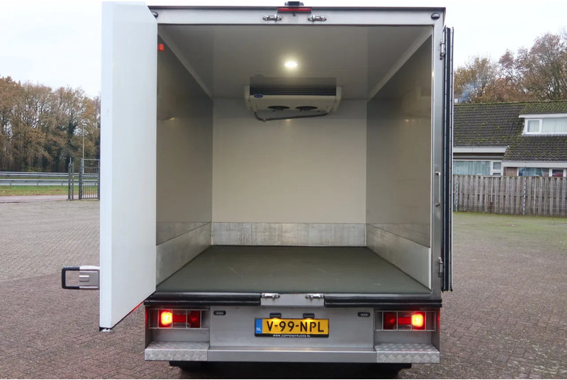Iveco 35S 180 35 S 180 Hi-Matic - Refrigerated van: picture 4 Iveco 35S 180 35 S 180 Hi-Matic - Refrigerated van: picture 4