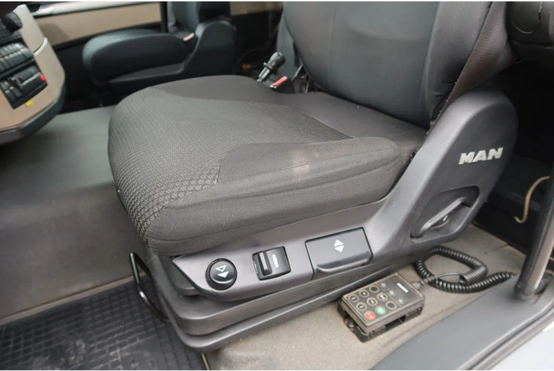 MAN TGS 35.360 Kraanwagen + oprijwagen Hiab 228 E3 - Crane truck: picture 5 MAN TGS 35.360 Kraanwagen + oprijwagen Hiab 228 E3 - Crane truck: picture 5