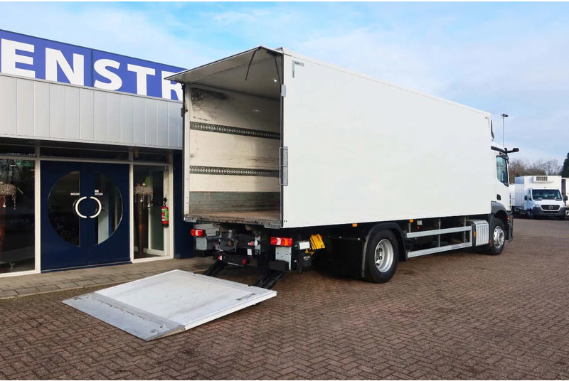 Mercedes-Benz Actros 1840 L Bkawagen+ BAR klep 2.000kg met Gesioleerde bak - Box truck: picture 4 Mercedes-Benz Actros 1840 L Bkawagen+ BAR klep 2.000kg met Gesioleerde bak - Box truck: picture 4