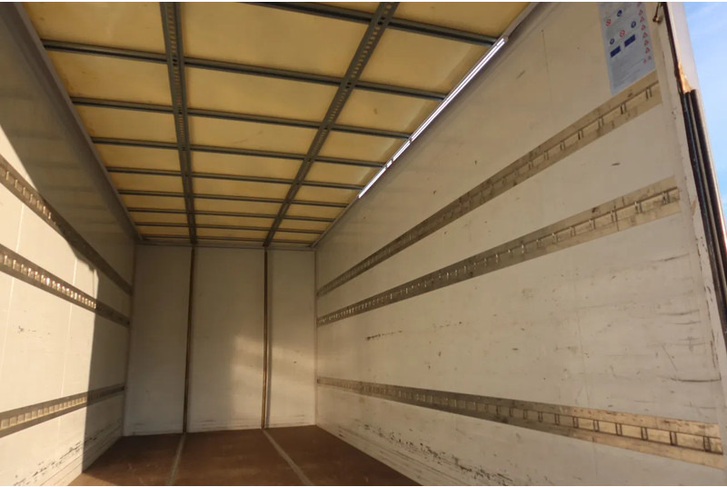 Mercedes-Benz Atego 818 L bak + klep grijs metallic € 14.650.- euro netto - Box truck: picture 4 Mercedes-Benz Atego 818 L bak + klep grijs metallic € 14.650.- euro netto - Box truck: picture 4