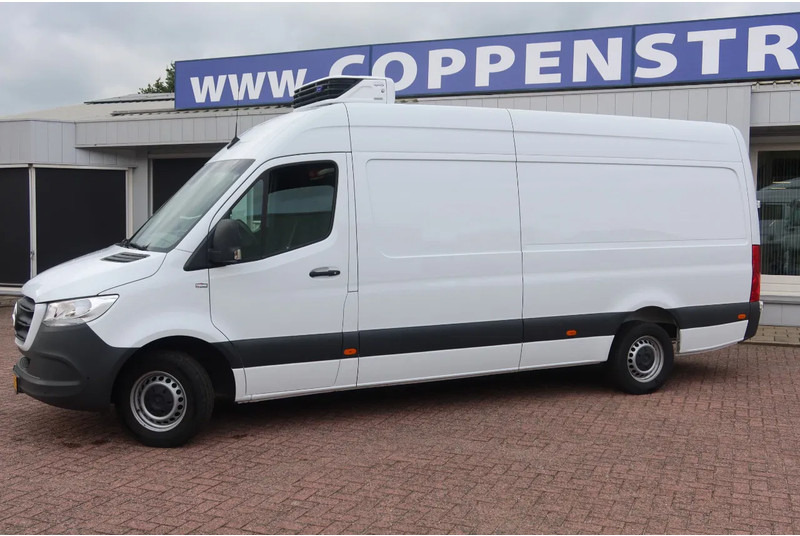 Mercedes-Benz Sprinter 317 Carrier Xarios 350 Koel/Vries/Verwarmen met Nachtaansluiting 220 Volt - Refrigerated van: picture 3 Mercedes-Benz Sprinter 317 Carrier Xarios 350 Koel/Vries/Verwarmen met Nachtaansluiting 220 Volt - Refrigerated van: picture 3