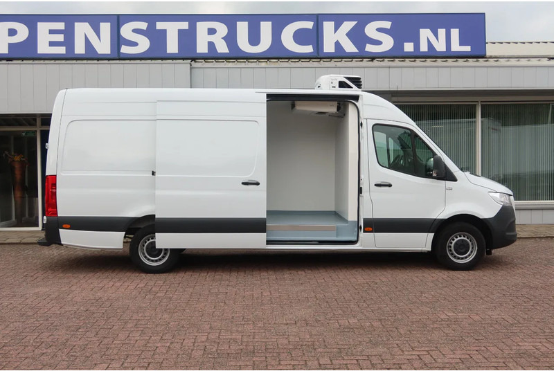 Mercedes-Benz Sprinter 317 Carrier Xarios 350 Koel/Vries/Verwarmen met Nachtaansluiting 220 Volt - Refrigerated van: picture 2 Mercedes-Benz Sprinter 317 Carrier Xarios 350 Koel/Vries/Verwarmen met Nachtaansluiting 220 Volt - Refrigerated van: picture 2