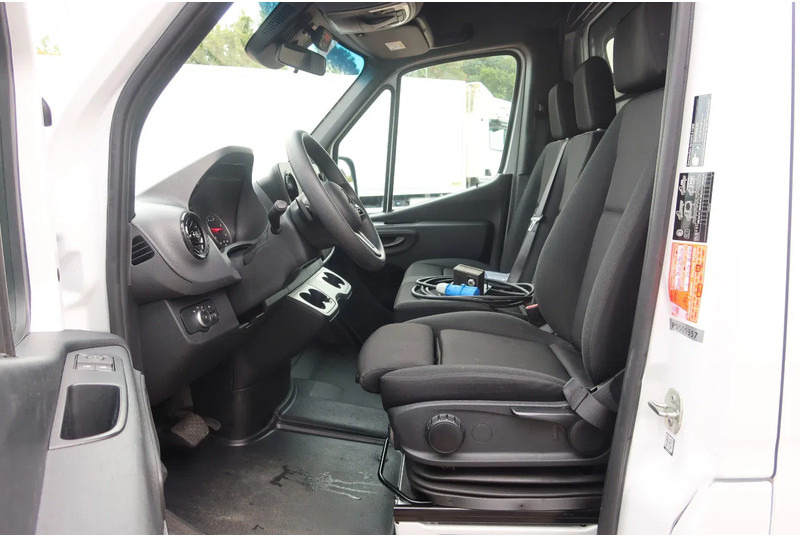 Mercedes-Benz Sprinter 317 Carrier Xarios 350 Koel/Vries/Verwarmen met Nachtaansluiting 220 Volt - Refrigerated van: picture 5 Mercedes-Benz Sprinter 317 Carrier Xarios 350 Koel/Vries/Verwarmen met Nachtaansluiting 220 Volt - Refrigerated van: picture 5