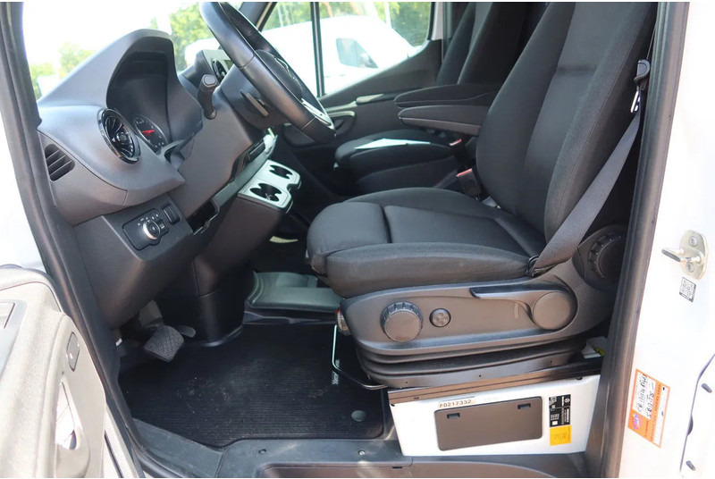 Mercedes-Benz Sprinter 317 Koel/Vries L2/H2 220 Volt stekker - Refrigerated van: picture 5 Mercedes-Benz Sprinter 317 Koel/Vries L2/H2 220 Volt stekker - Refrigerated van: picture 5