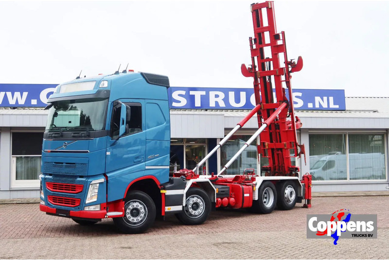 Volvo FH 460 Hooklift 8x2 Haakarm. 3x Steering axle - Cable system truck: picture 1 Volvo FH 460 Hooklift 8x2 Haakarm. 3x Steering axle - Cable system truck: picture 1