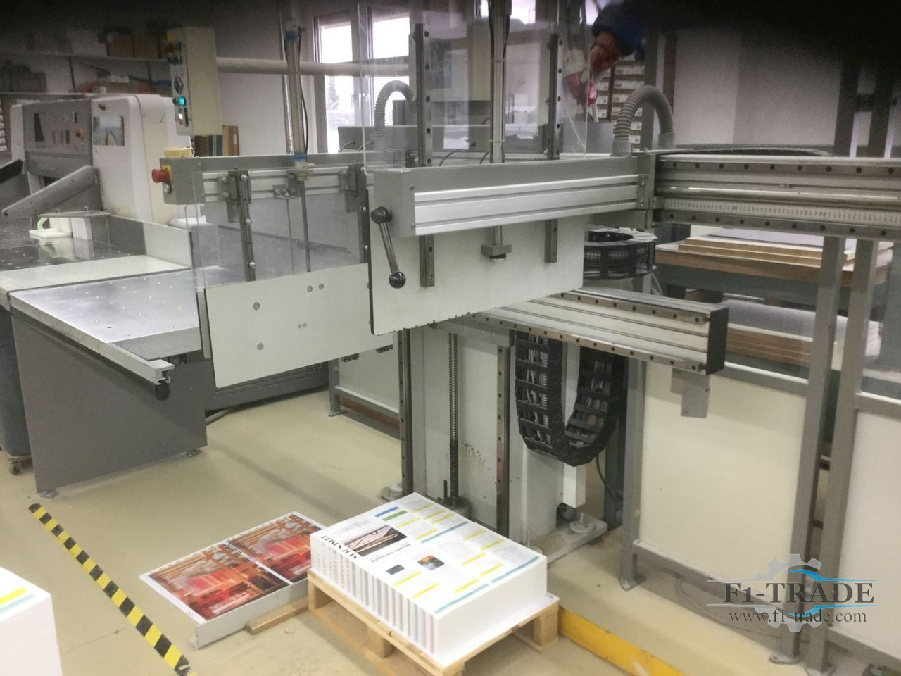 Polar TR 1ER 110-4 - Printing machinery: picture 4 Polar TR 1ER 110-4 - Printing machinery: picture 4