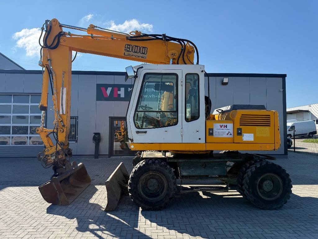 Liebherr A 900 Litronic - Wheel excavator: picture 2 Liebherr A 900 Litronic - Wheel excavator: picture 2