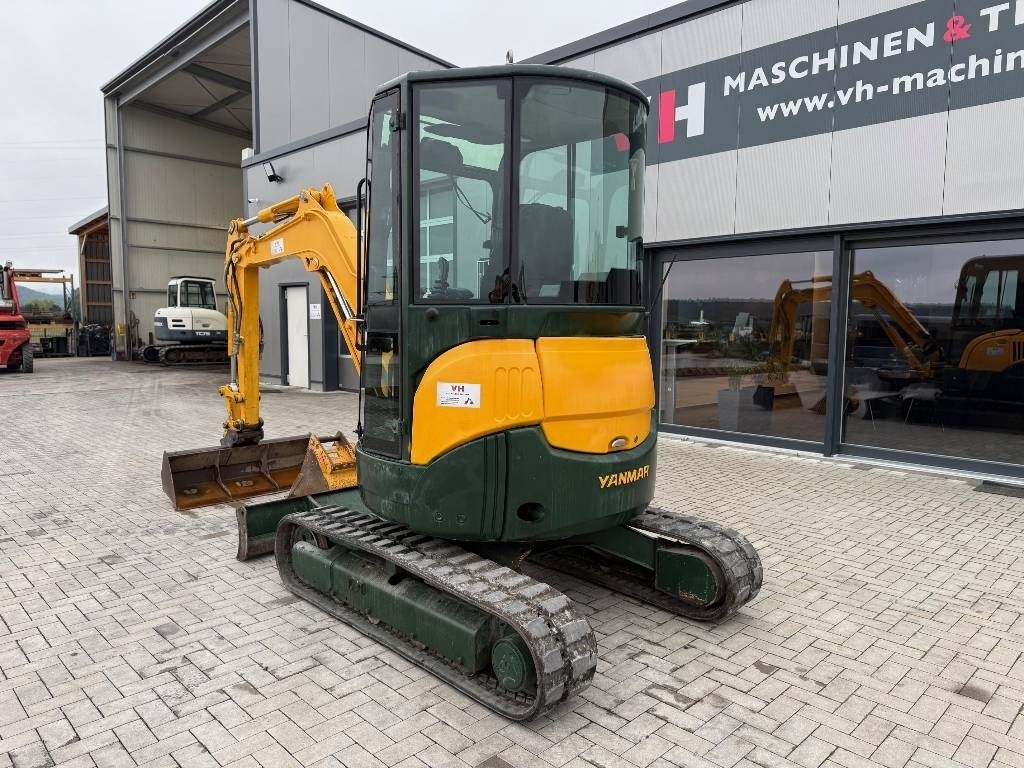 Yanmar Vio 35 - Mini excavator: picture 3 Yanmar Vio 35 - Mini excavator: picture 3