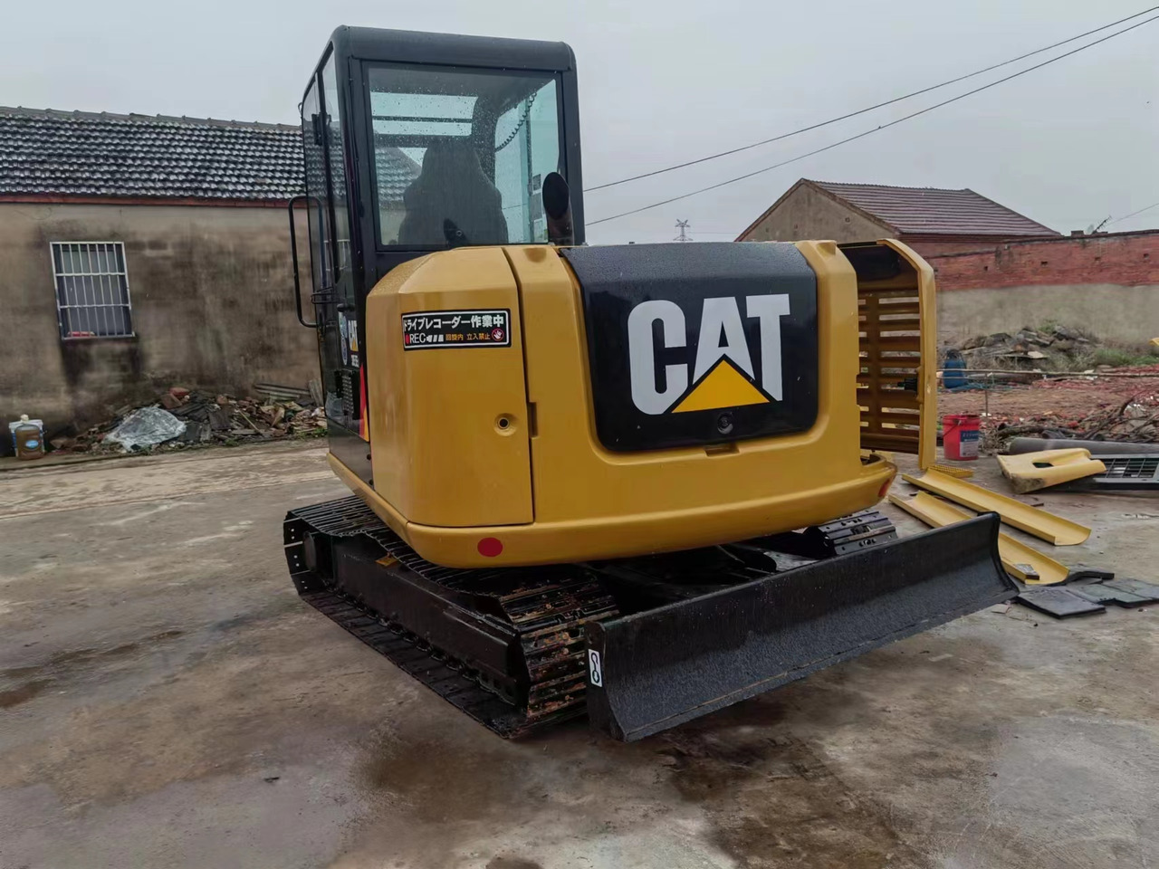 CATERPILLAR 305.5E - Mini excavator: picture 2 CATERPILLAR 305.5E - Mini excavator: picture 2