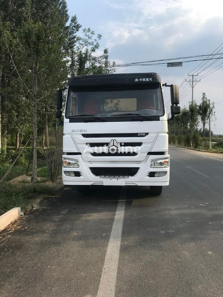 Sinotruk HOWO TRACTOR - Tractor unit: picture 1 Sinotruk HOWO TRACTOR - Tractor unit: picture 1