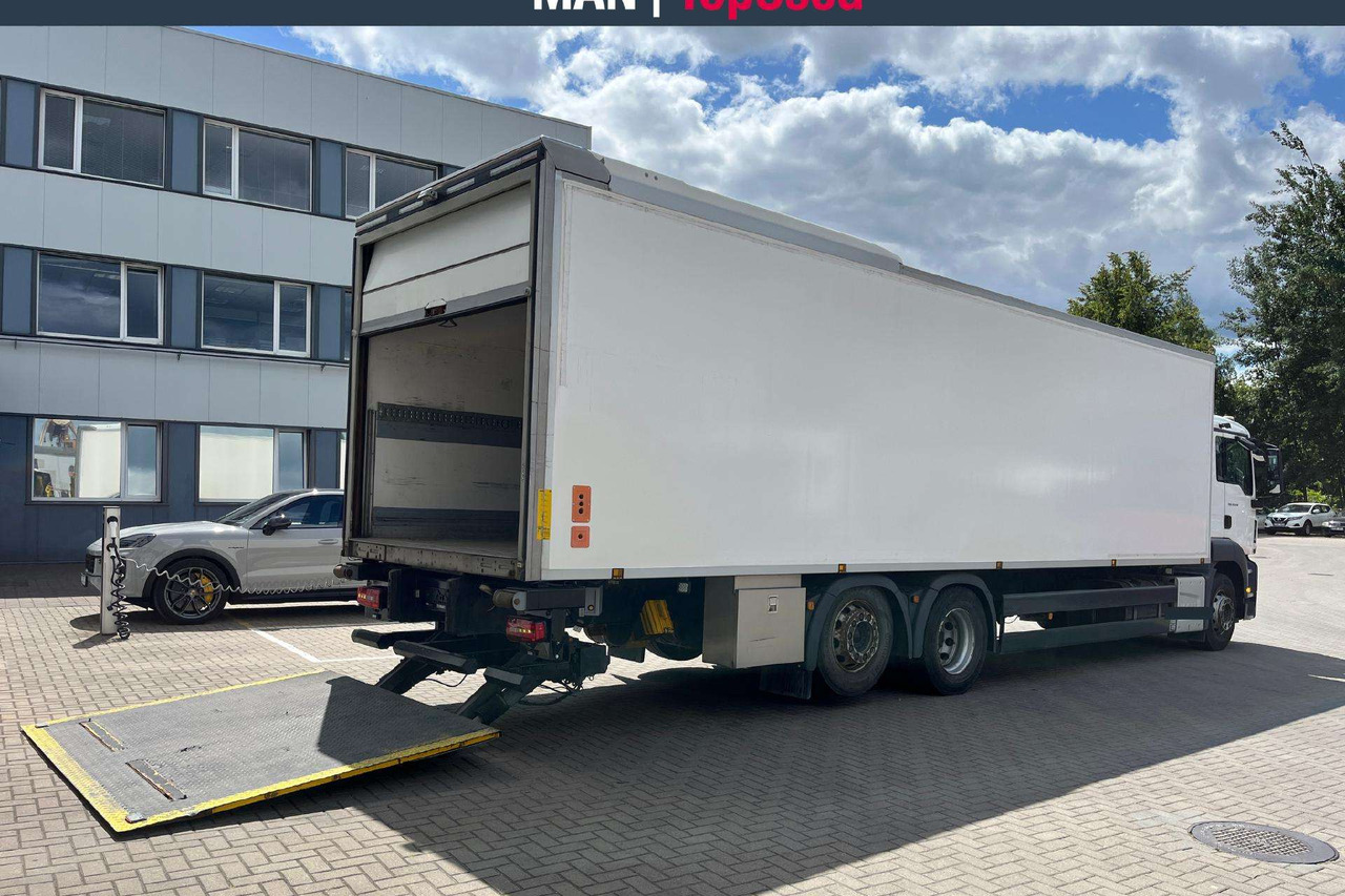 MAN 26.320 6X2-4 LL Carrier Frigo (08749) - Refrigerator truck: picture 5 MAN 26.320 6X2-4 LL Carrier Frigo (08749) - Refrigerator truck: picture 5