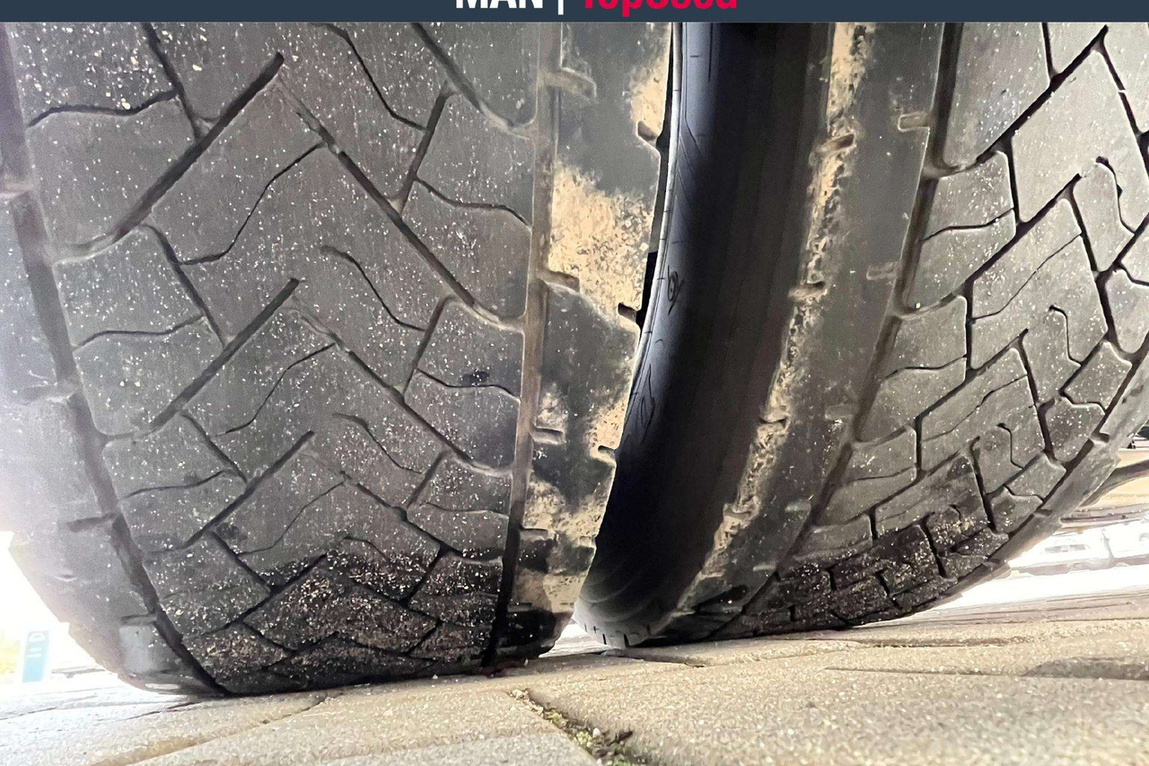 Tractor unit MAN TGX 18.470 LED: picture 11