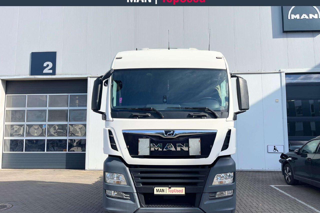 MAN TGX 18.500 XLX Cab Retarder(9138) - Tractor unit: picture 5 MAN TGX 18.500 XLX Cab Retarder(9138) - Tractor unit: picture 5