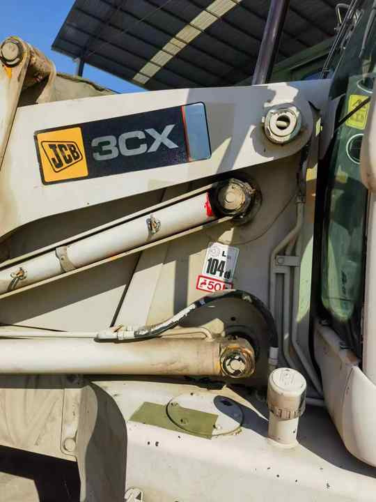 Backhoe loader JCB 3CX 4*4 tlb loader UKmade, used cheap JCB 3CX retro loader and digger - Backhoe loader: picture 5 Backhoe loader JCB 3CX 4*4 tlb loader UKmade, used cheap JCB 3CX retro loader and digger - Backhoe loader: picture 5