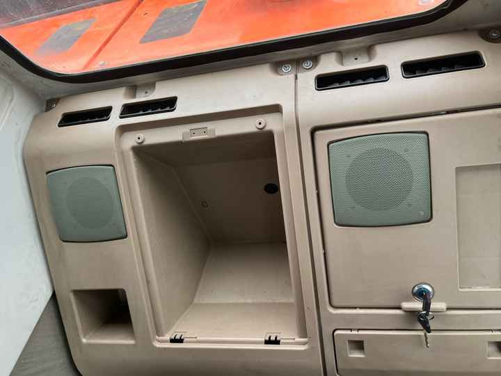 Excavator Best Selling DOOSAN excavator machine construction used machinery equipment dx225 DX60 DX70 DH60  DH220 used excavators in stock: picture 6 Excavator Best Selling DOOSAN excavator machine construction used machinery equipment dx225 DX60 DX70 DH60  DH220 used excavators in stock: picture 6