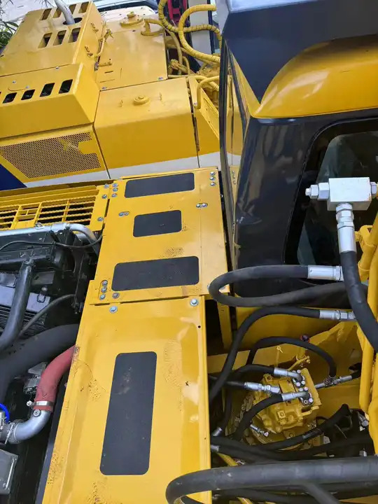 Cheap Used Japan Komatsu PC200-7 PC300 PC350-7 Excavator Used Komatsu 20 Ton Excavator Price PC200 - Excavator: picture 3 Cheap Used Japan Komatsu PC200-7 PC300 PC350-7 Excavator Used Komatsu 20 Ton Excavator Price PC200 - Excavator: picture 3