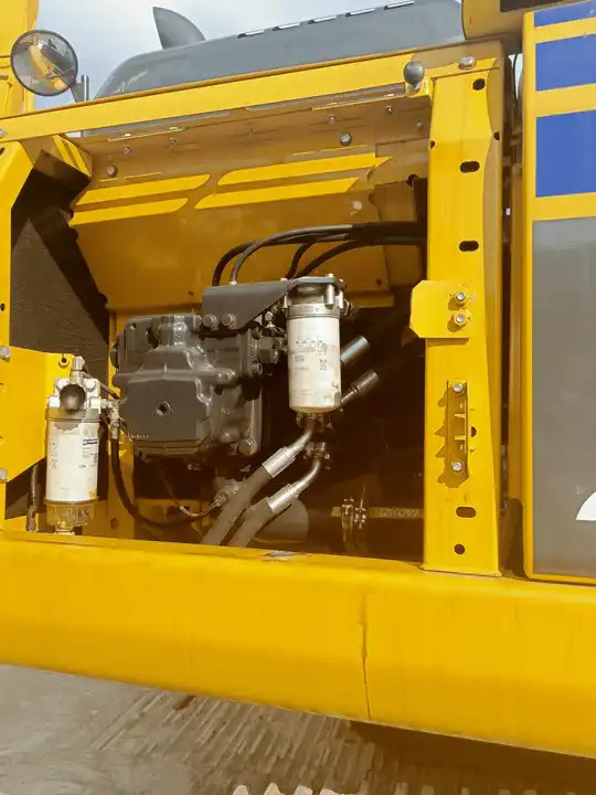 Cheap Used Japan Komatsu PC200-7 PC300 PC350-7 Excavator Used Komatsu 20 Ton Excavator Price PC200 - Excavator: picture 2 Cheap Used Japan Komatsu PC200-7 PC300 PC350-7 Excavator Used Komatsu 20 Ton Excavator Price PC200 - Excavator: picture 2