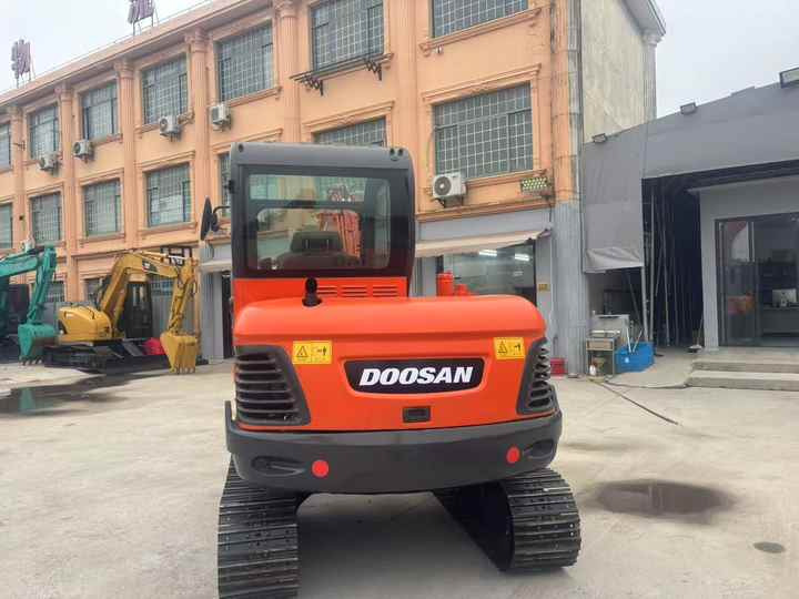 Doosan DX60 DX60-9c DH60-7 DX60W DX80 DX75 DX55 DH35 DH55 Used Mini Excavator Mas Maquinaria Municipal Y Ambiental - Excavator: picture 5 Doosan DX60 DX60-9c DH60-7 DX60W DX80 DX75 DX55 DH35 DH55 Used Mini Excavator Mas Maquinaria Municipal Y Ambiental - Excavator: picture 5