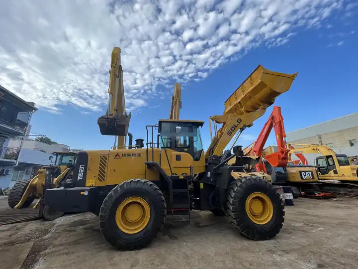 Good Condition SDLG Wheel Loader Used SDLG 956 Loader with good condition and powerful capacity at Cheap Price For Sale - Wheel loader: picture 3 Good Condition SDLG Wheel Loader Used SDLG 956 Loader with good condition and powerful capacity at Cheap Price For Sale - Wheel loader: picture 3