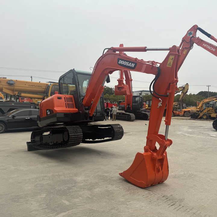 High Quality Secondhand Small Excavator Doosan Dx60 Dx75 Korea Origin Mini Excavator Machine Good Price for Guyana - Crawler excavator: picture 1 High Quality Secondhand Small Excavator Doosan Dx60 Dx75 Korea Origin Mini Excavator Machine Good Price for Guyana - Crawler excavator: picture 1