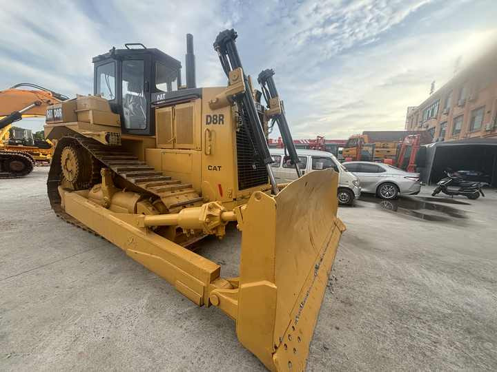 High Working Efficiency Used Bulldozer CatD8R Secondhand Caterpillar D8R Dozer on sale - Bulldozer: picture 4 High Working Efficiency Used Bulldozer CatD8R Secondhand Caterpillar D8R Dozer on sale - Bulldozer: picture 4