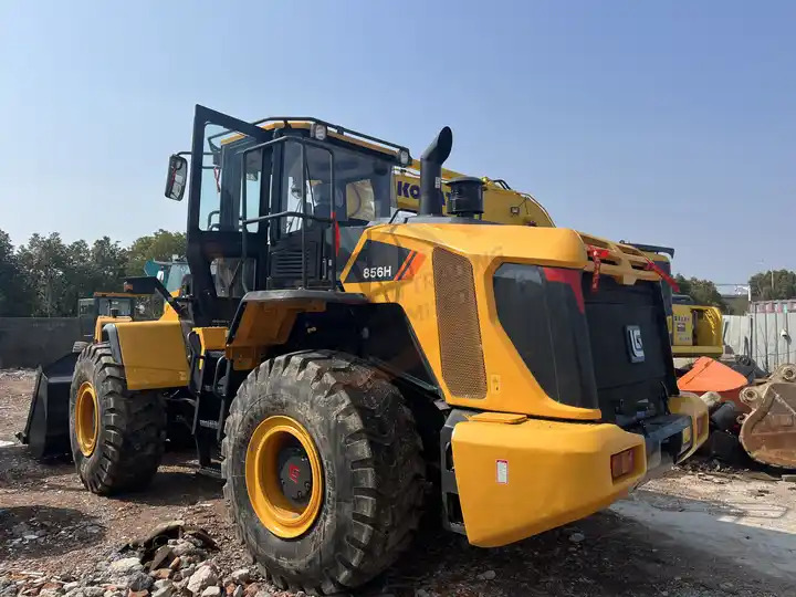 Low running hours Original LiuGong Wheel Loader 856H in Good Condition with LOW PRICE - Wheel loader: picture 3 Low running hours Original LiuGong Wheel Loader 856H in Good Condition with LOW PRICE - Wheel loader: picture 3
