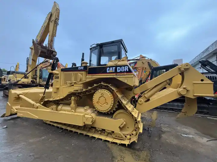 Original Second Hand Cat Bulldozer Caterpillar D8r 40 Tons Bulldozer with Good Quality in Low Price for Sale - Bulldozer: picture 2 Original Second Hand Cat Bulldozer Caterpillar D8r 40 Tons Bulldozer with Good Quality in Low Price for Sale - Bulldozer: picture 2