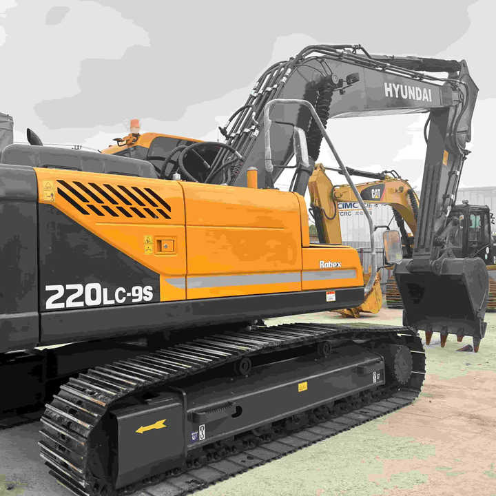 Original Used Made in Korea 22ton Hyundai 220lc-9s 225lc-9t Excavator for Sale in Good Condition and Low Working Time - Excavator: picture 1 Original Used Made in Korea 22ton Hyundai 220lc-9s 225lc-9t Excavator for Sale in Good Condition and Low Working Time - Excavator: picture 1