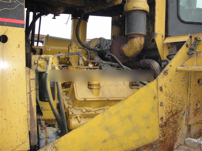 Original Well-Maintained CAT D8R D9R Used Bulldozer for Sale - Bulldozer: picture 4 Original Well-Maintained CAT D8R D9R Used Bulldozer for Sale - Bulldozer: picture 4