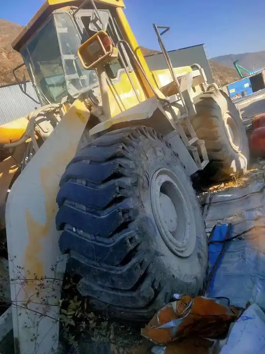 Popular Low Price Second Hand Soil Load 7ton Komatsu Wa470-3 Wheel Front Loader Used Wa470-3 with good working condition - Wheel loader: picture 3 Popular Low Price Second Hand Soil Load 7ton Komatsu Wa470-3 Wheel Front Loader Used Wa470-3 with good working condition - Wheel loader: picture 3