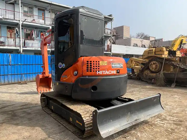 Used Hitachi excavator ZX55UR in good condition for sale - Mini excavator: picture 2 Used Hitachi excavator ZX55UR in good condition for sale - Mini excavator: picture 2