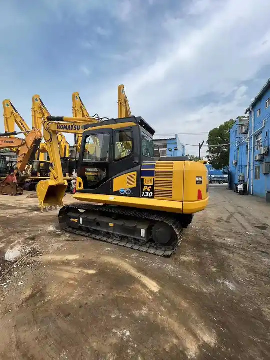 Used Japan Original 13ton Komatsu PC130-7 Excavator hydraulic crawler excavator - Crawler excavator: picture 3 Used Japan Original 13ton Komatsu PC130-7 Excavator hydraulic crawler excavator - Crawler excavator: picture 3