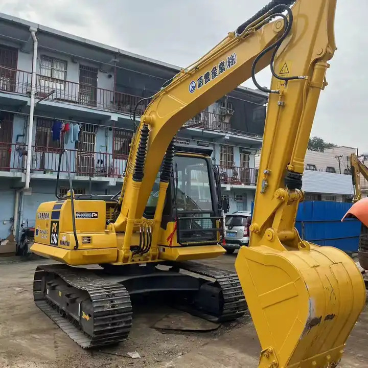Used cheap Japan Komatsu PC130-7 medium digger Komatsu PC130-7 for sale, used komatsu 13ton mini excavators - Crawler excavator: picture 2 Used cheap Japan Komatsu PC130-7 medium digger Komatsu PC130-7 for sale, used komatsu 13ton mini excavators - Crawler excavator: picture 2