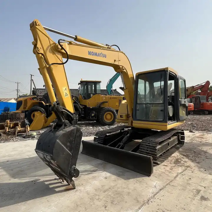 Komatsu used pc60-7 excavator/used 6ton excavator /Komatsu japan pc60-7 mini used excavator for sale Komatsu excavator - Crawler excavator: picture 1 Komatsu used pc60-7 excavator/used 6ton excavator /Komatsu japan pc60-7 mini used excavator for sale Komatsu excavator - Crawler excavator: picture 1