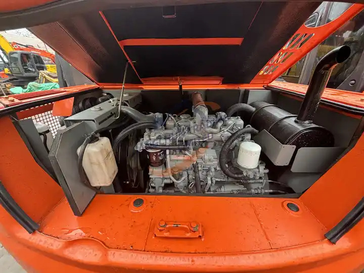 Mini hitachi excavator 7 ton zx70 Hitachi digger Hitachi zx70 used excavator crawler - Crawler excavator: picture 3 Mini hitachi excavator 7 ton zx70 Hitachi digger Hitachi zx70 used excavator crawler - Crawler excavator: picture 3