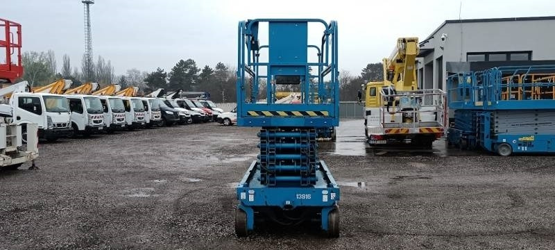 Genie GS4047 - 13,7m - electric - Scissor lift: picture 3 Genie GS4047 - 13,7m - electric - Scissor lift: picture 3