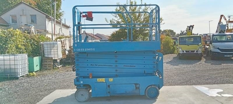 Genie GS4047 - 13,7m - electric - Scissor lift: picture 5 Genie GS4047 - 13,7m - electric - Scissor lift: picture 5