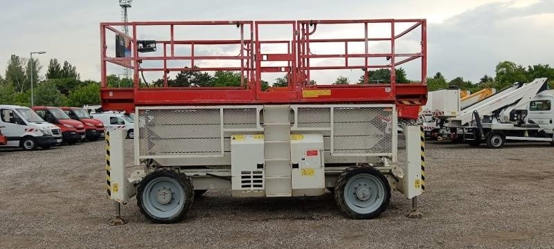 Genie GS4390 - 15,11m, diesel, 4x4 - Scissor lift: picture 4 Genie GS4390 - 15,11m, diesel, 4x4 - Scissor lift: picture 4