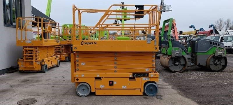 Haulotte Compact 14 - 14 m, electric - Scissor lift: picture 4 Haulotte Compact 14 - 14 m, electric - Scissor lift: picture 4