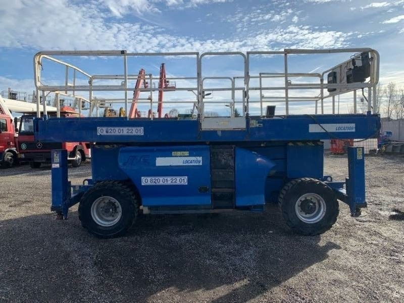 JLG 3394RT - 12m, 4x4, diesel - Scissor lift: picture 5 JLG 3394RT - 12m, 4x4, diesel - Scissor lift: picture 5