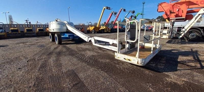 JLG 460SJ - 16,09 m, 230 kg, 4x4 - Articulated boom: picture 1 JLG 460SJ - 16,09 m, 230 kg, 4x4 - Articulated boom: picture 1
