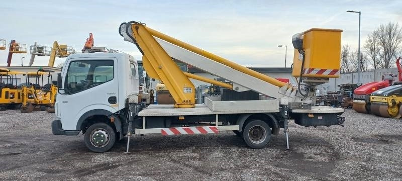 Renault Maxity Multitel MT202DS - 20m - 200 kg - Truck mounted aerial platform: picture 5 Renault Maxity Multitel MT202DS - 20m - 200 kg - Truck mounted aerial platform: picture 5