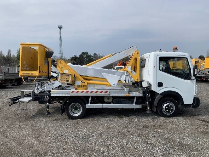 Renault Maxity Multitel MX200 - 20 m - Truck mounted aerial platform: picture 4 Renault Maxity Multitel MX200 - 20 m - Truck mounted aerial platform: picture 4