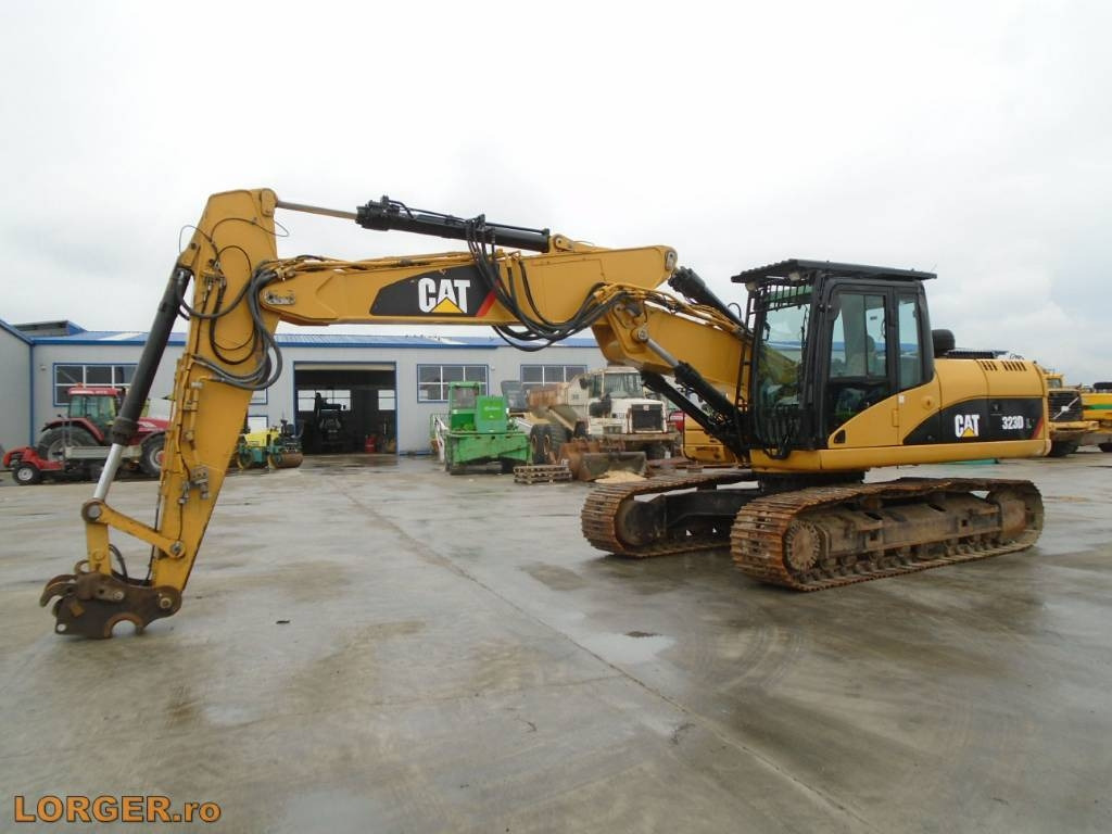 CAT 323 D  - Crawler excavator: picture 1 CAT 323 D  - Crawler excavator: picture 1