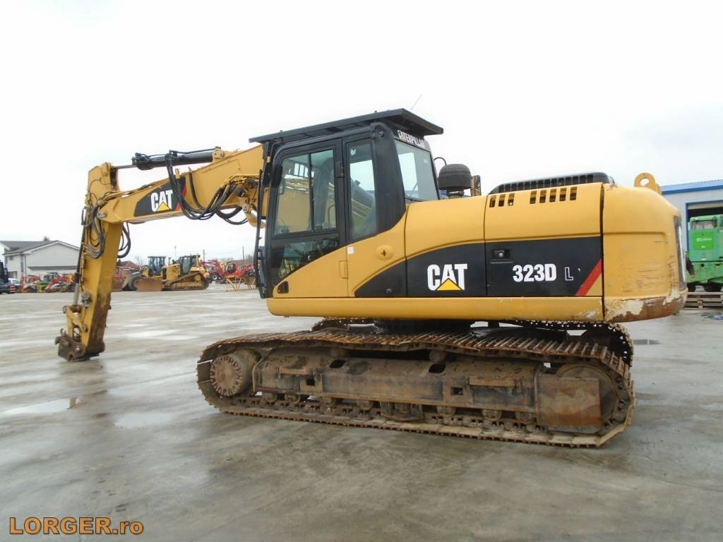CAT 323 D  - Crawler excavator: picture 2 CAT 323 D  - Crawler excavator: picture 2