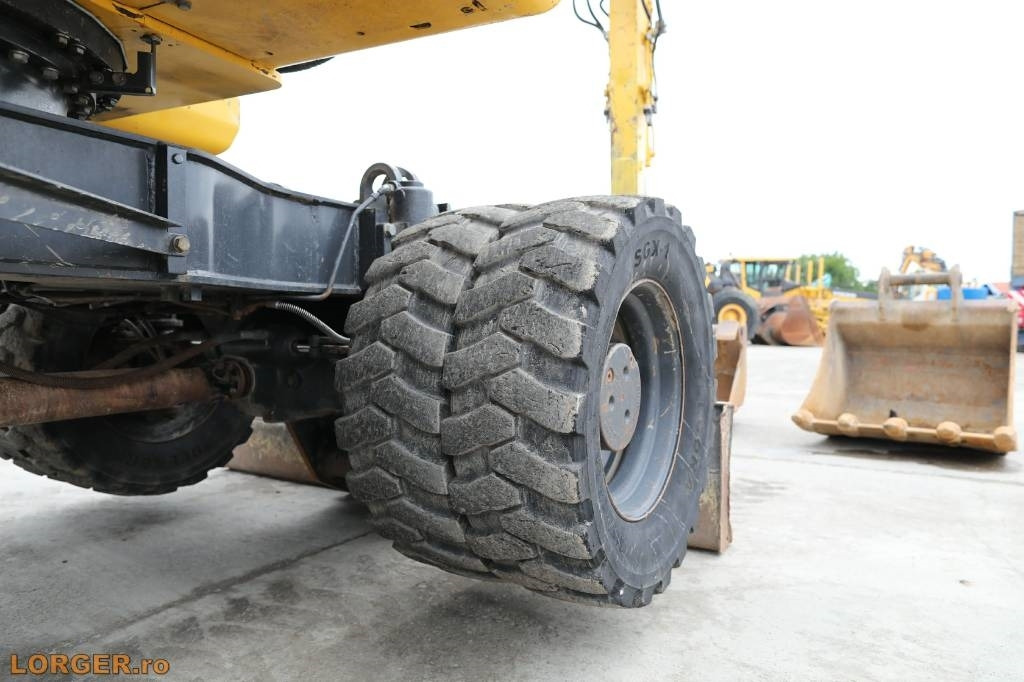 Wheel excavator Komatsu PW 148-10: picture 13