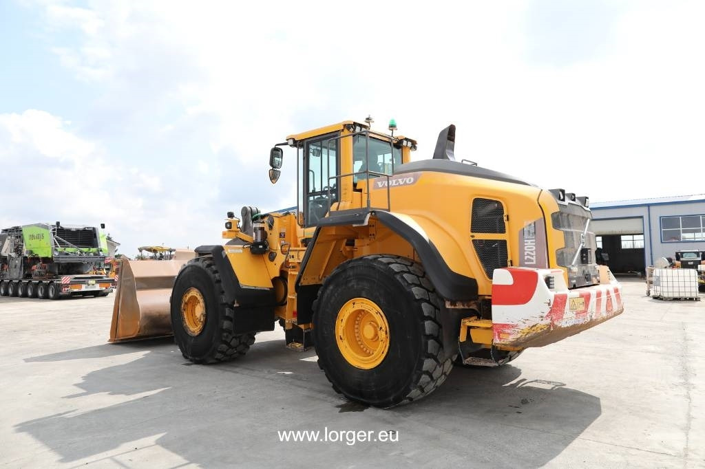 Volvo L 220 H - Wheel loader: picture 5 Volvo L 220 H - Wheel loader: picture 5