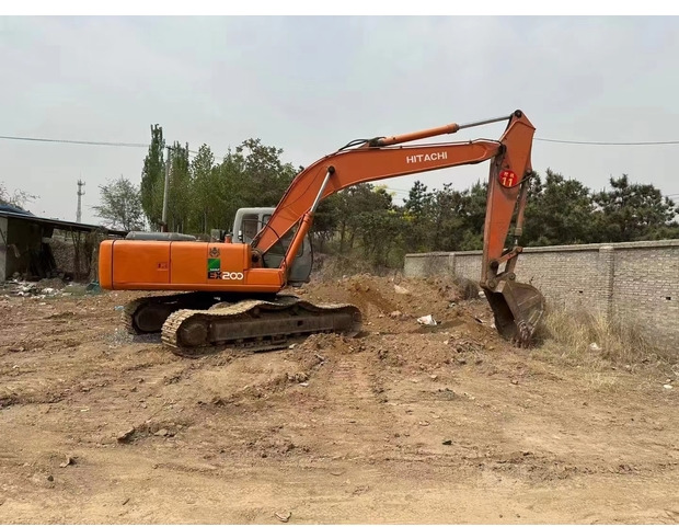2017 Hitachi ZX350 - Crawler excavator: picture 4 2017 Hitachi ZX350 - Crawler excavator: picture 4