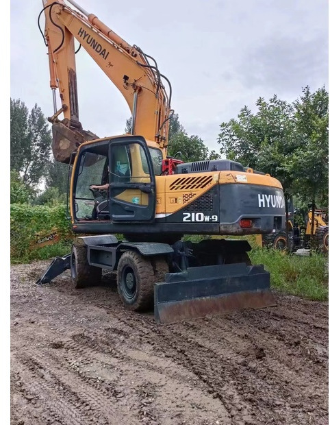 Wheel excavator 2022 Hyundai 210W-9: picture 6